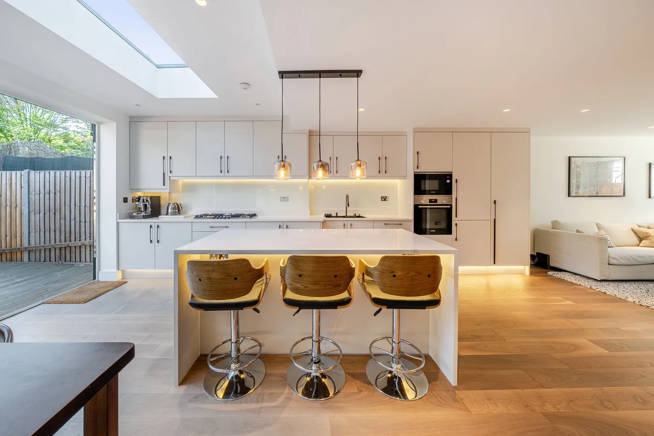 Ebbisham Drive, London, London, SW8 1UB, photo 4