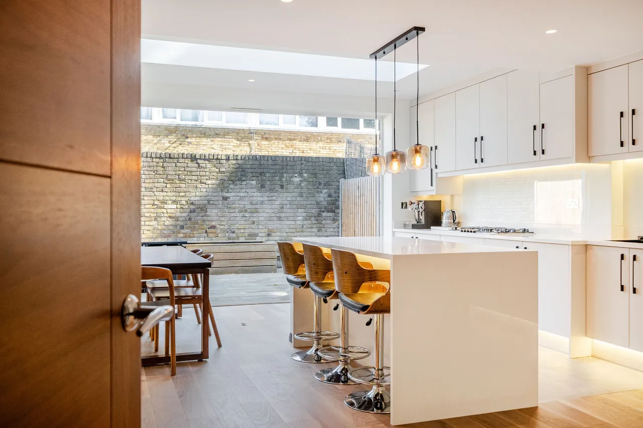 Ebbisham Drive, London, London, SW8 1UB, photo 9