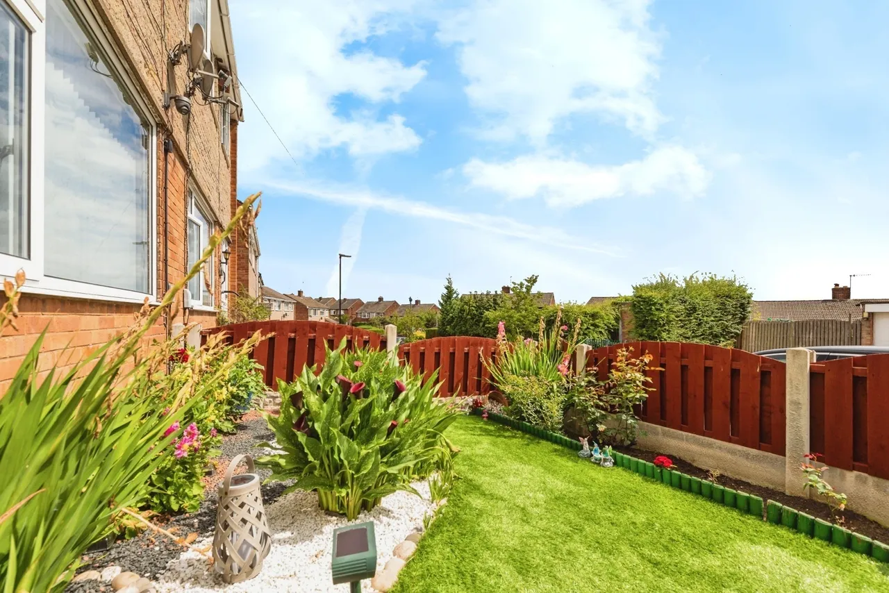 Sandstone Drive, Sheffield, South Yorkshire, S9, photo 4