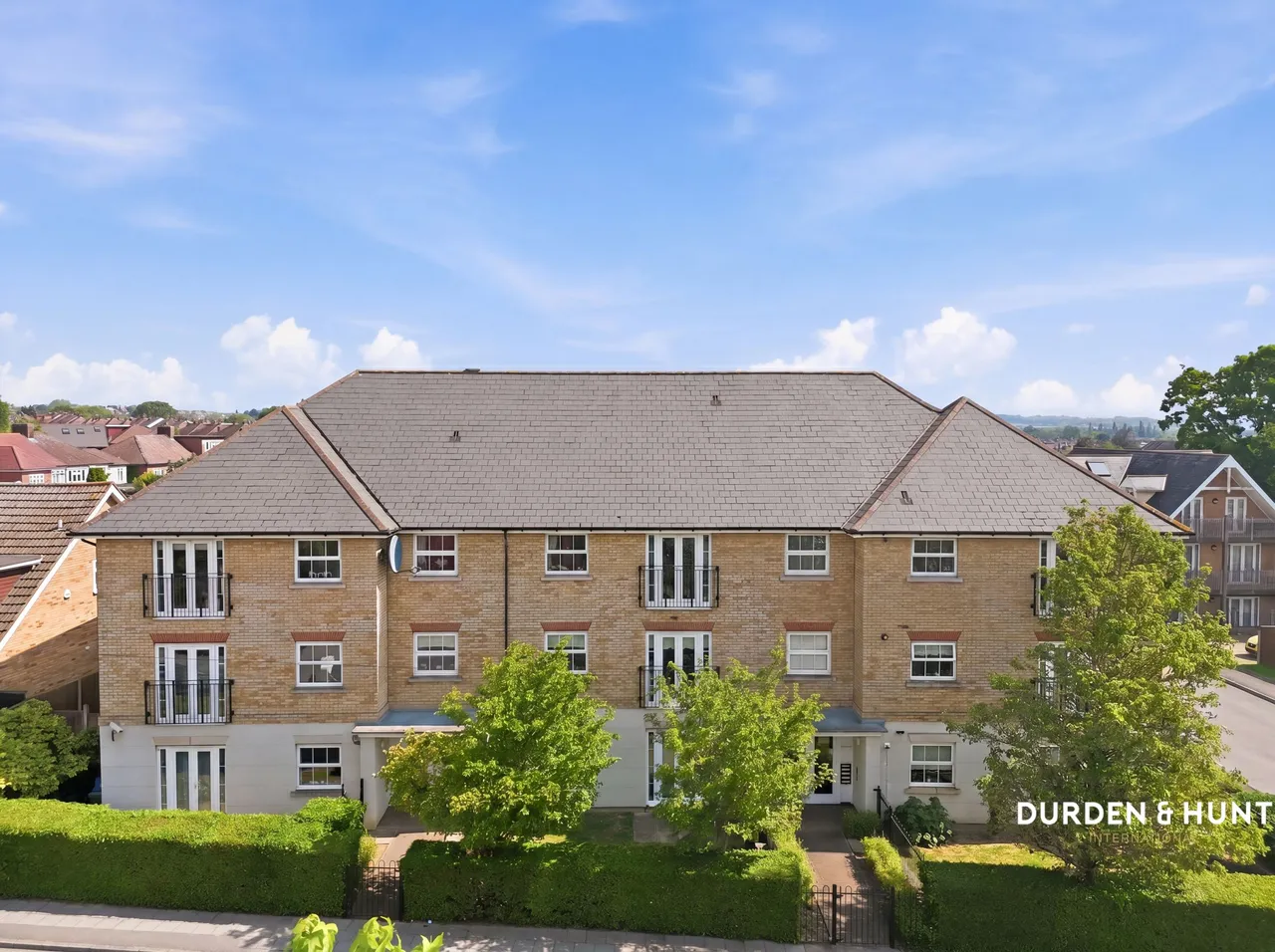 Tomswood Hill, Hainault, IG6, photo 14