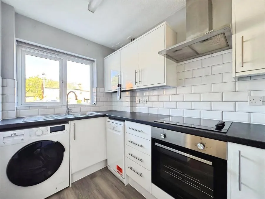 Frensham, Bracknell, RG12, photo 2