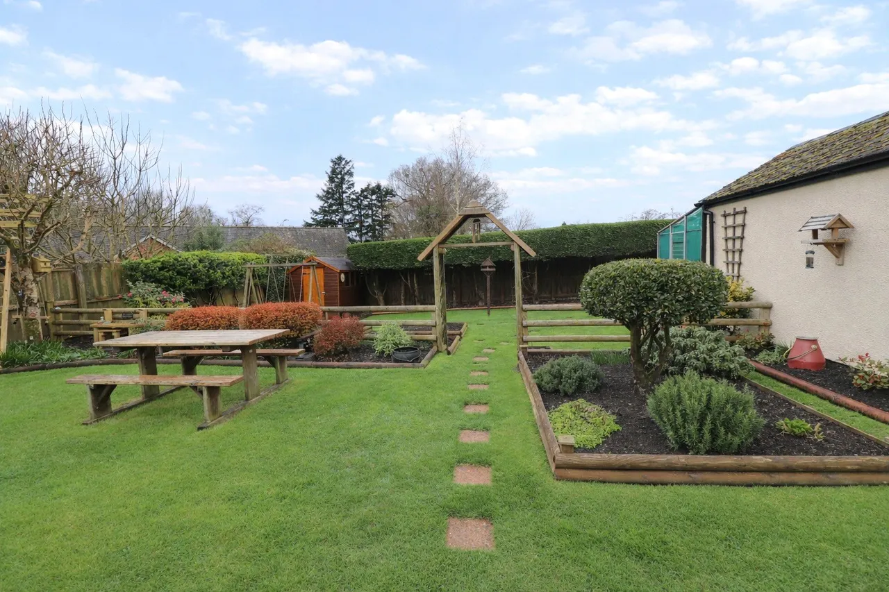 South Molton Street, Chulmleigh, EX18, photo 9