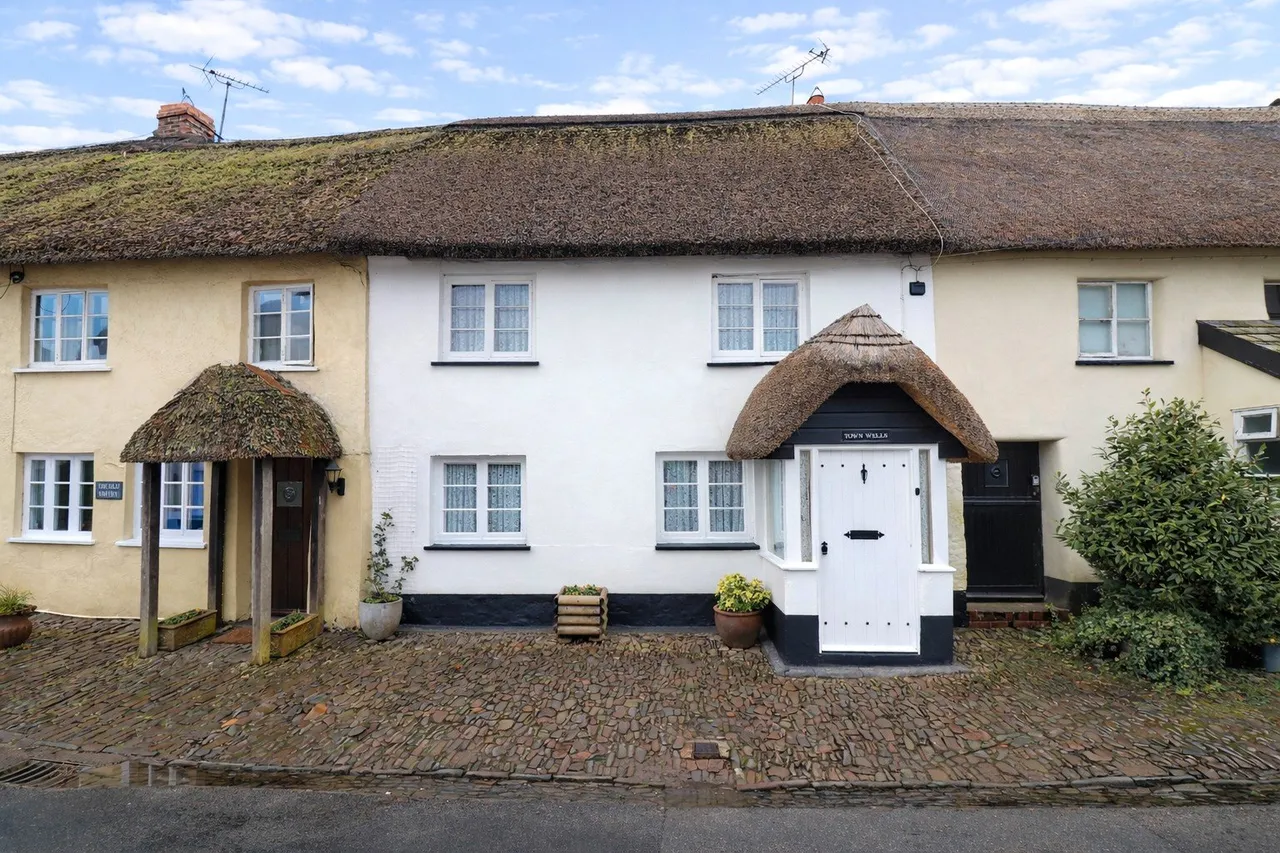 2 bed house for sale, South Molton Street, Chulmleigh, EX18