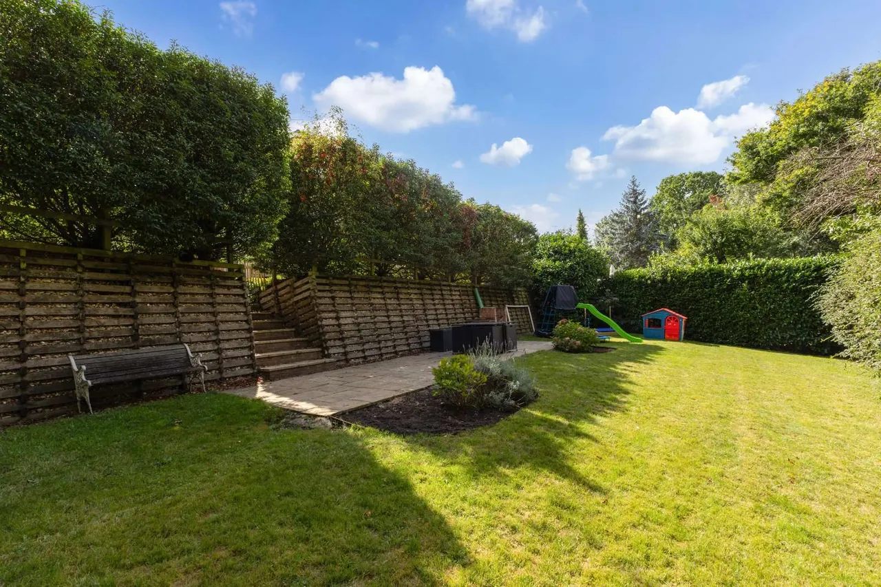 The Fairfield, Farnham, Surrey, GU9 8AJ, photo 11