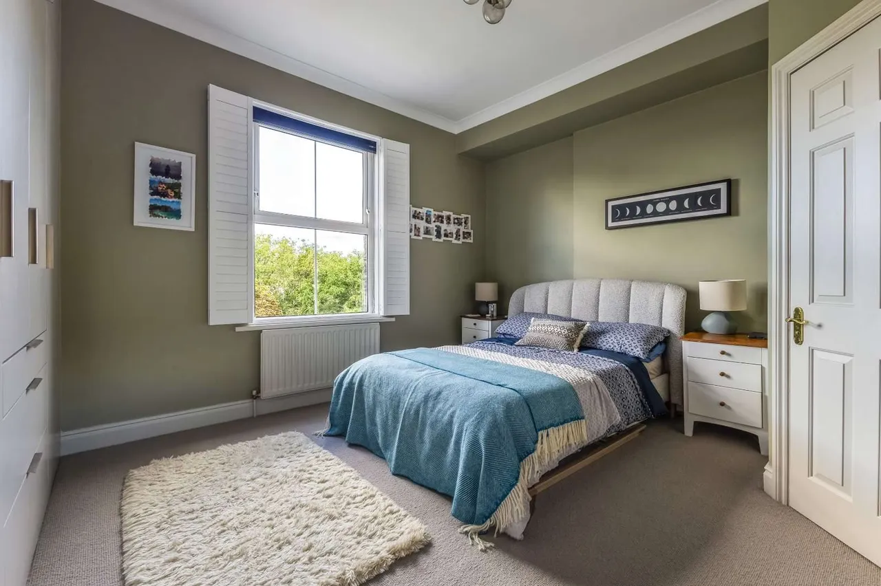 The Fairfield, Farnham, Surrey, GU9 8AJ, photo 6