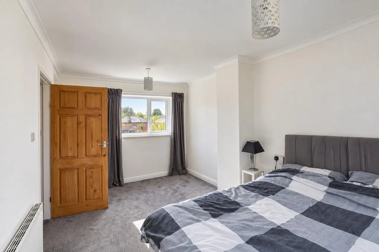 Chapel Avenue, Heckmondwike, WF16, photo 5