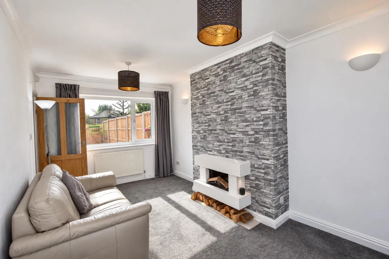 Chapel Avenue, Heckmondwike, WF16, photo 8