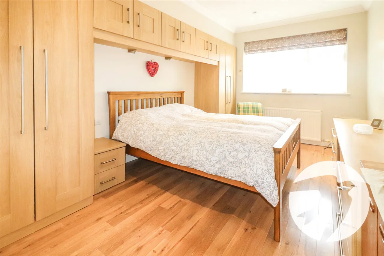 Eversley Avenue, Bexleyheath, DA7, photo 9