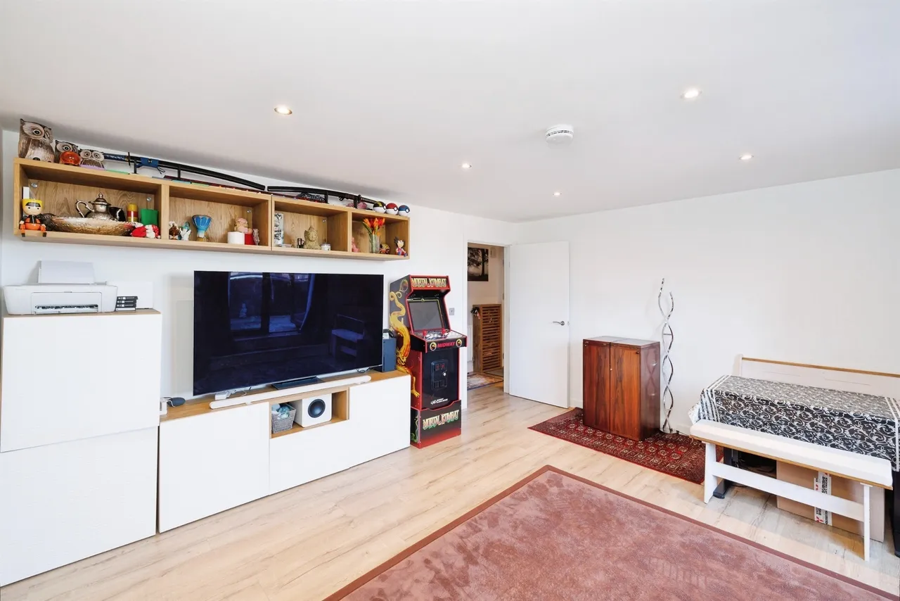 Wellstones, Watford, WD17, photo 14