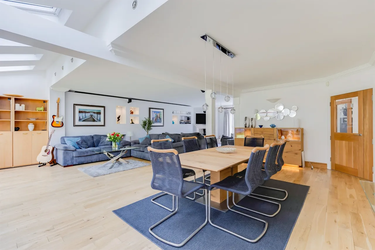 Mill Road, Cardiff, CF14, photo 5