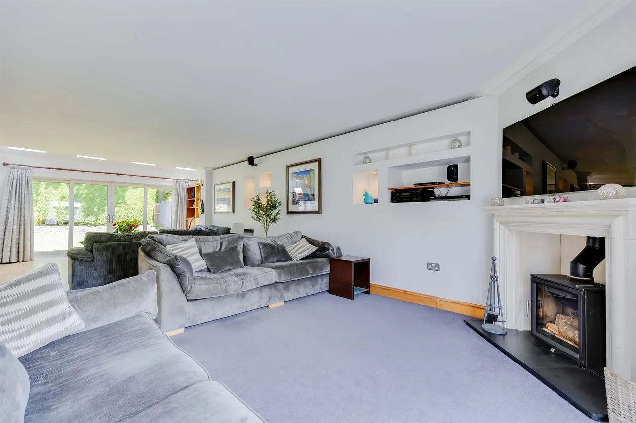Mill Road, Cardiff, CF14, photo 7