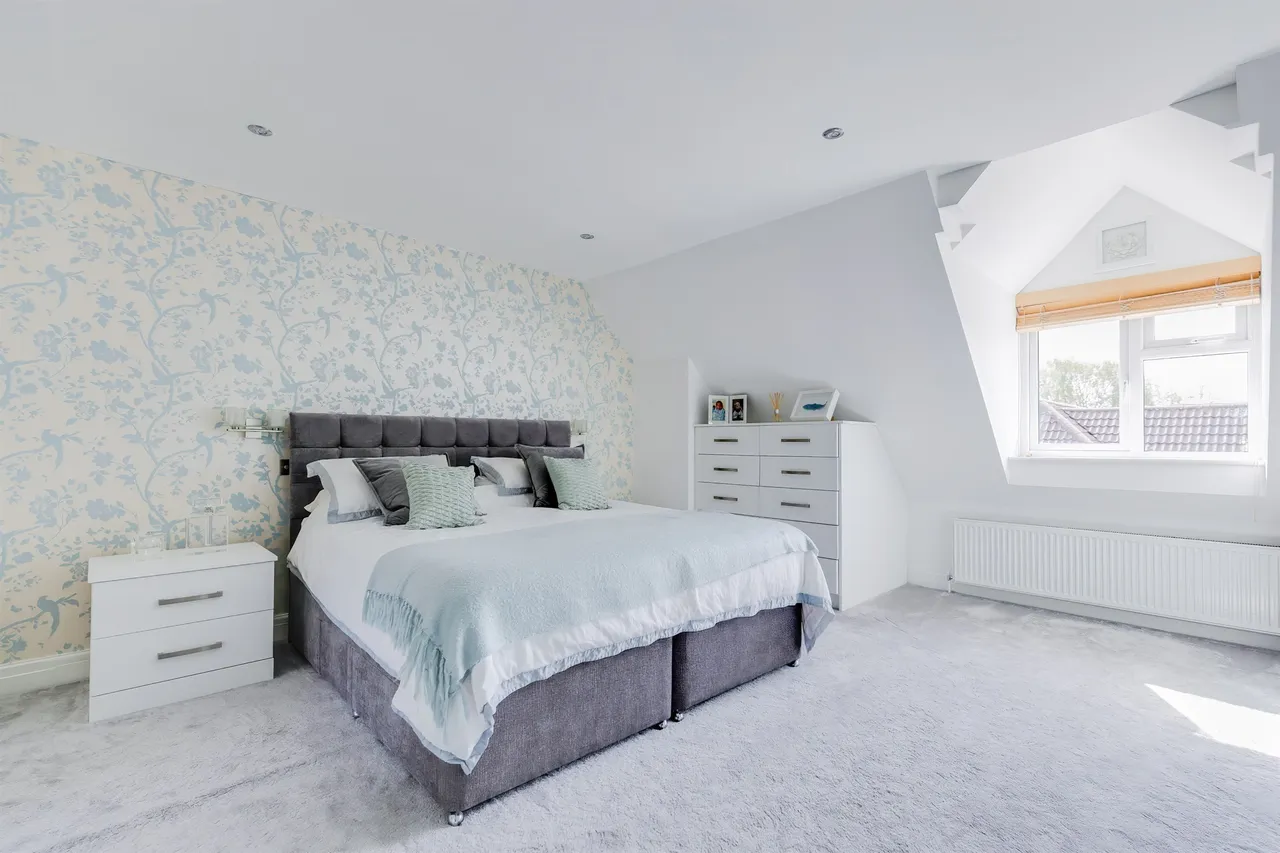 Mill Road, Cardiff, CF14, photo 18