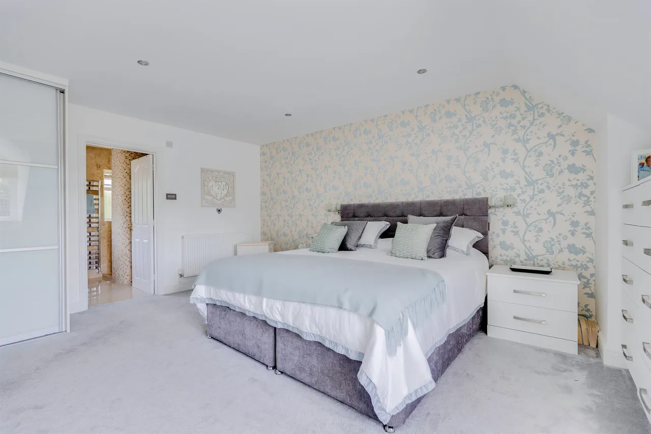 Mill Road, Cardiff, CF14, photo 22