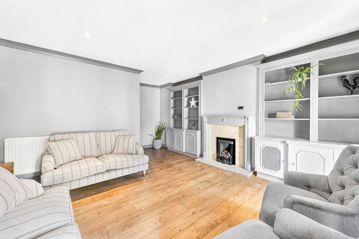 Bevin Square, SW17, photo 10