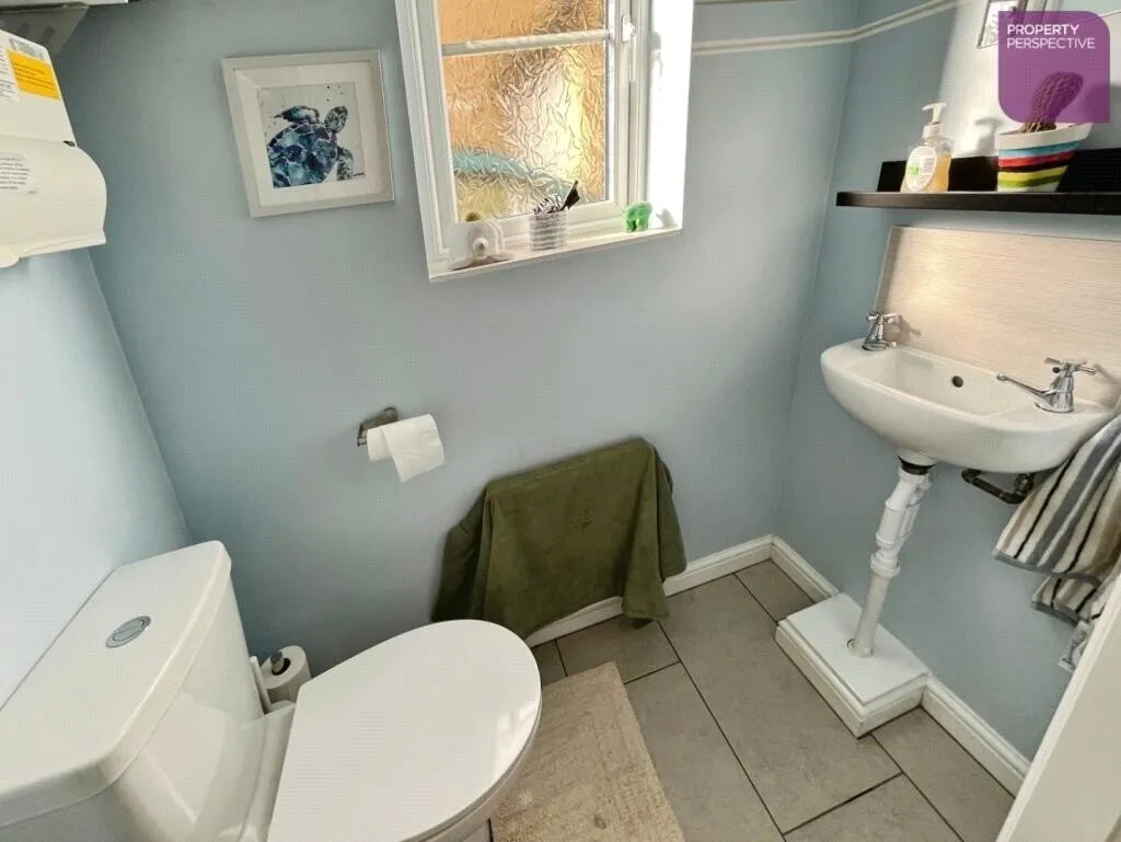 Park Gate Close, Hapton, Burnley, Lancashire, BB12, photo 5