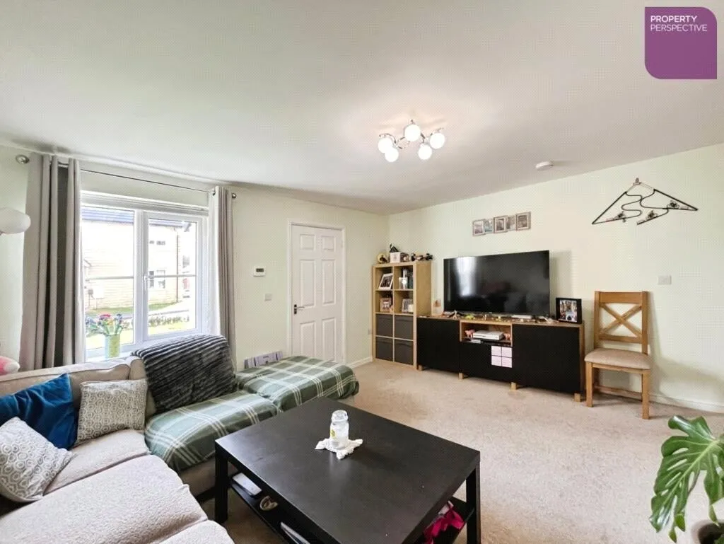 Park Gate Close, Hapton, Burnley, Lancashire, BB12, photo 2