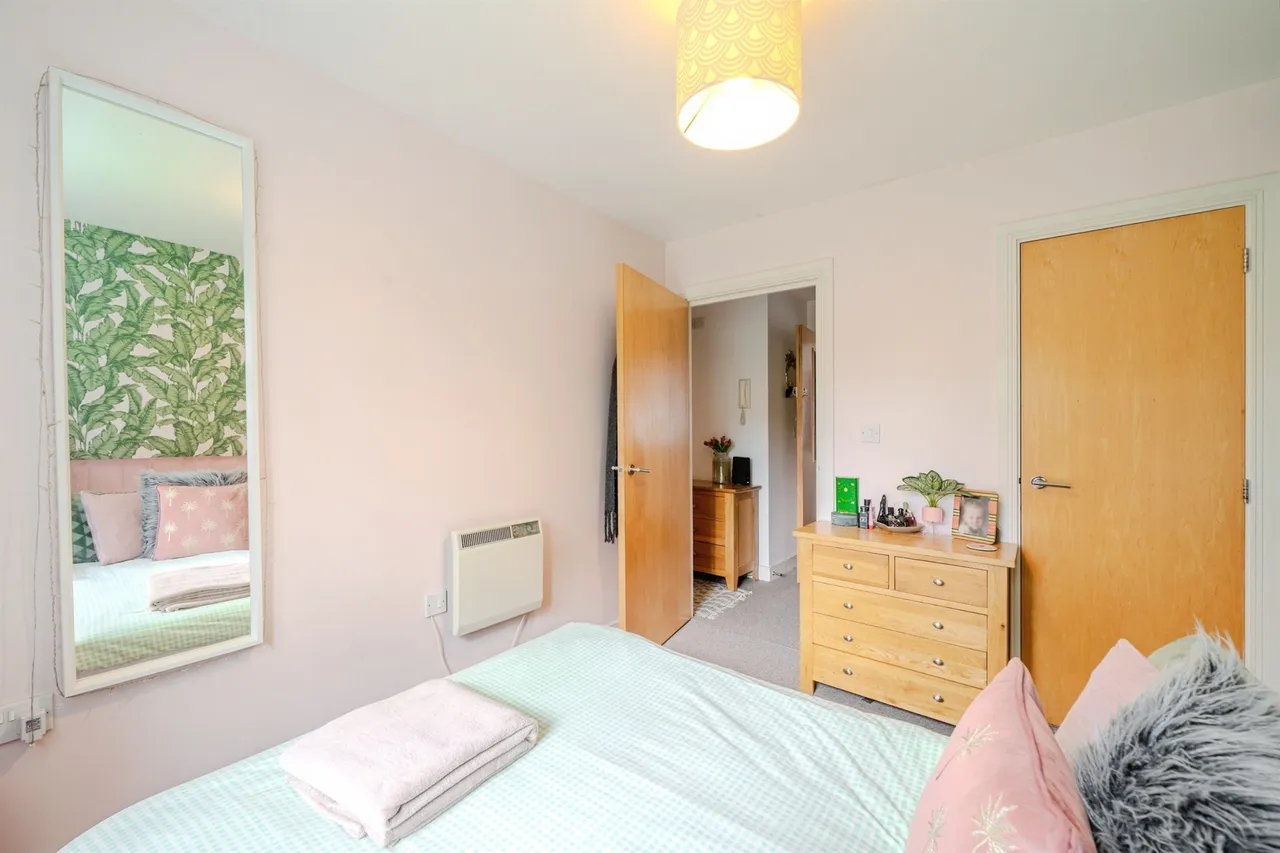 Champs Sur Marne, Bradley Stoke, Bristol, photo 8
