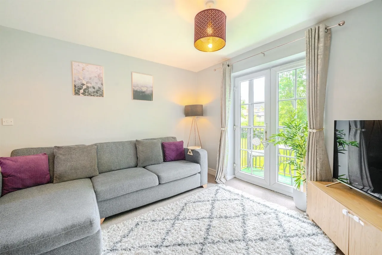 Champs Sur Marne, Bradley Stoke, Bristol, photo 4