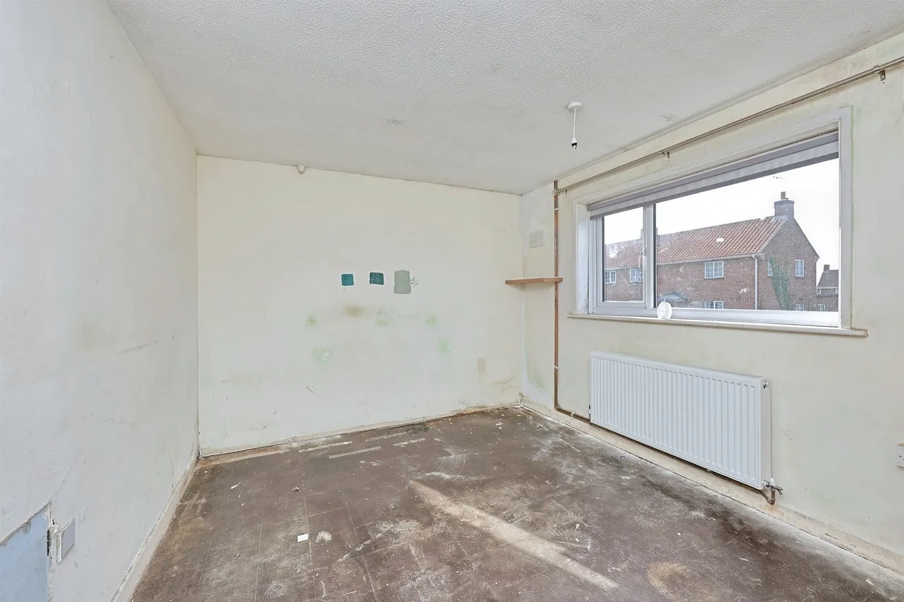 Hillside, Marham, photo 12