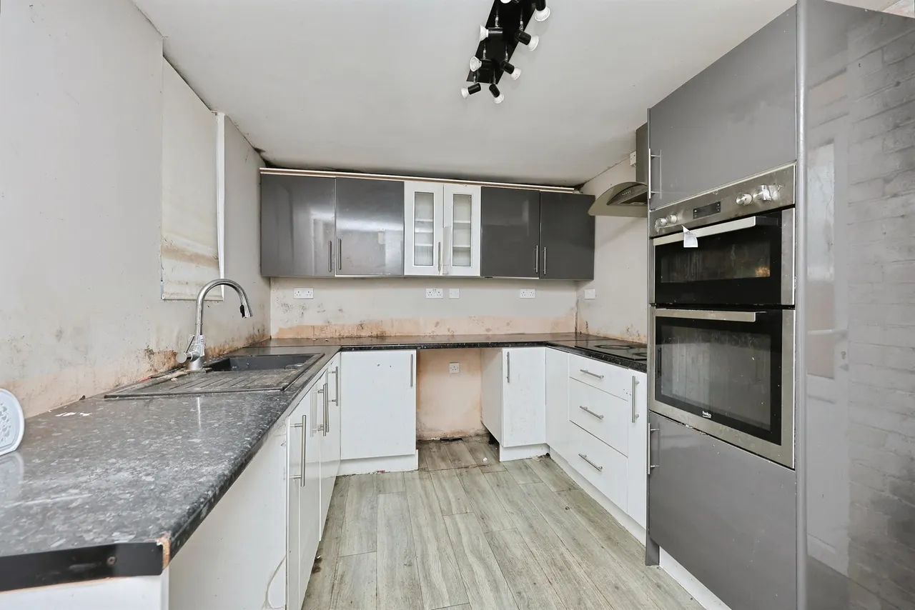Hillside, Marham, photo 5