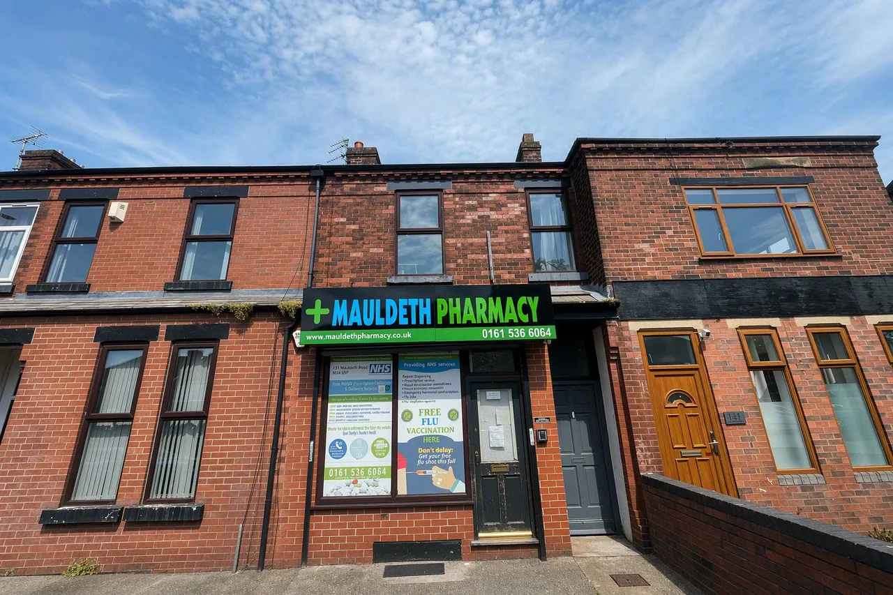 commercial to rent — 139 Mauldeth Road, Manchester, M14 6SR