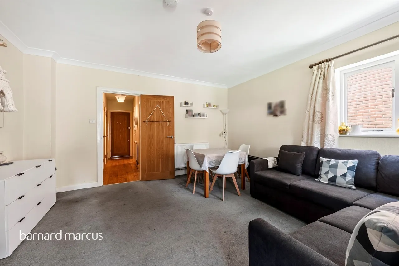 Manorgate Road, Kingston Upon Thames, KT2, photo 5