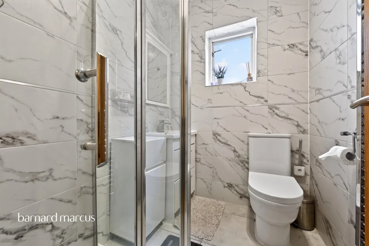 Manorgate Road, Kingston Upon Thames, KT2, photo 6