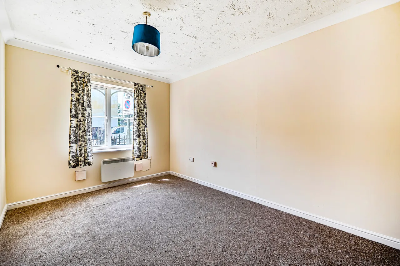 Woking, GU21, photo 7