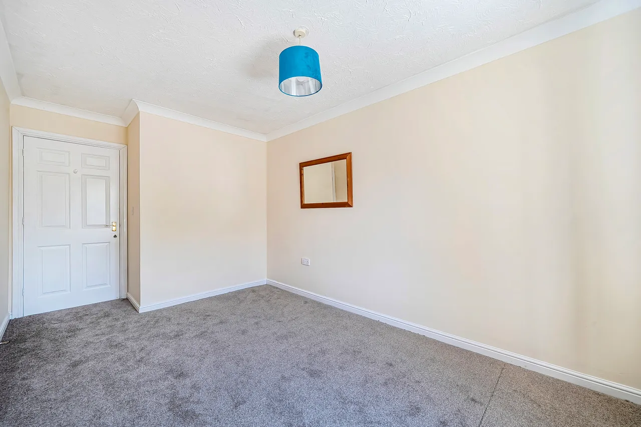 Woking, GU21, photo 11