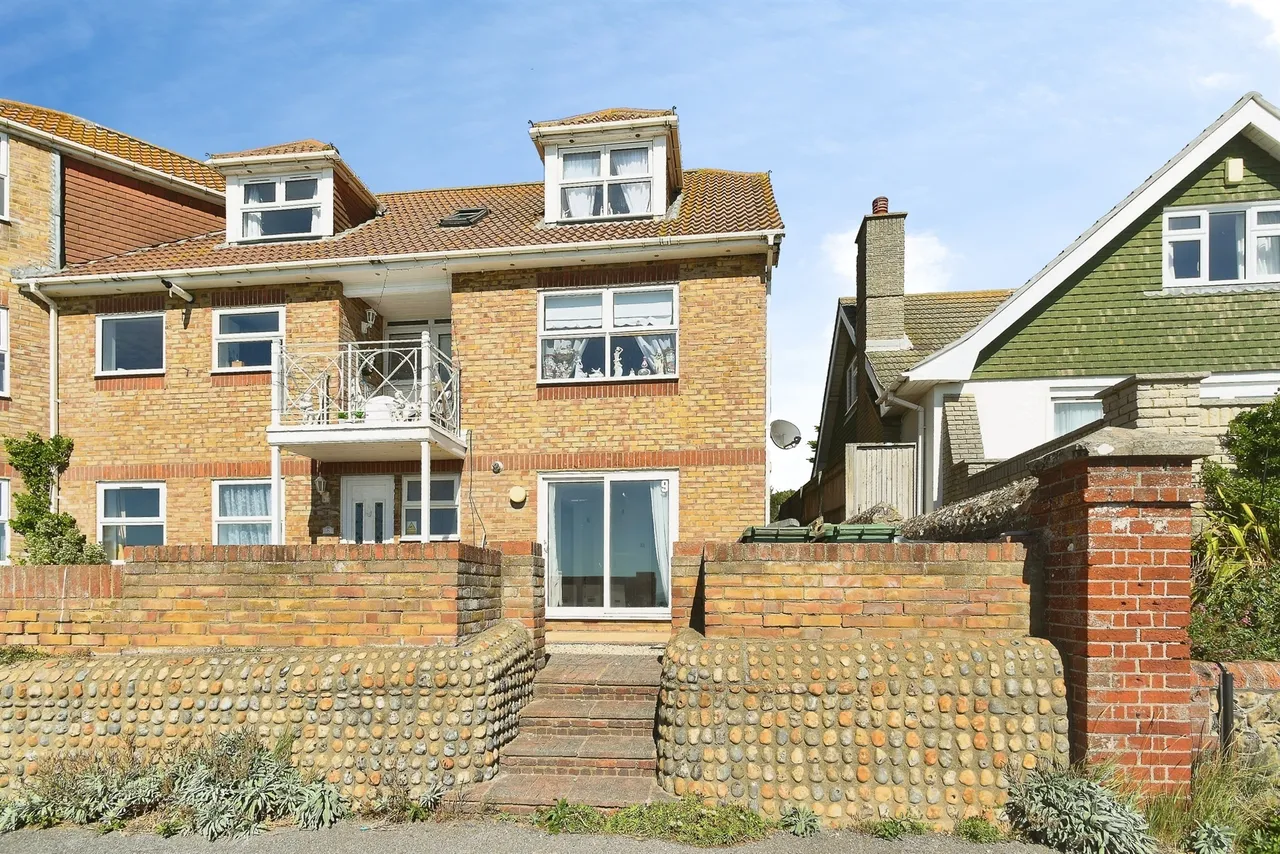 1 bed flat for sale, Little Crescent, Rottingdean, BN2