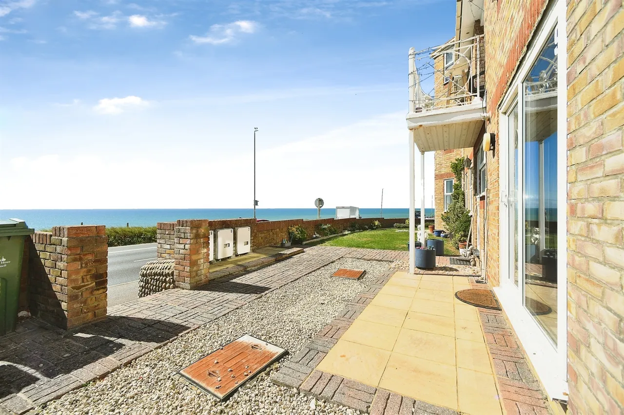 Little Crescent, Rottingdean, BN2, photo 15