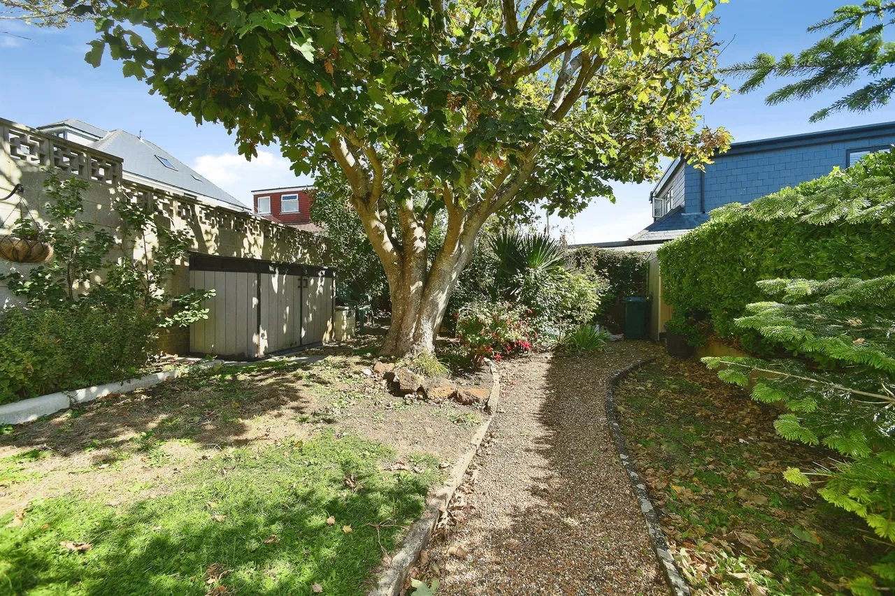 Little Crescent, Rottingdean, BN2, photo 11