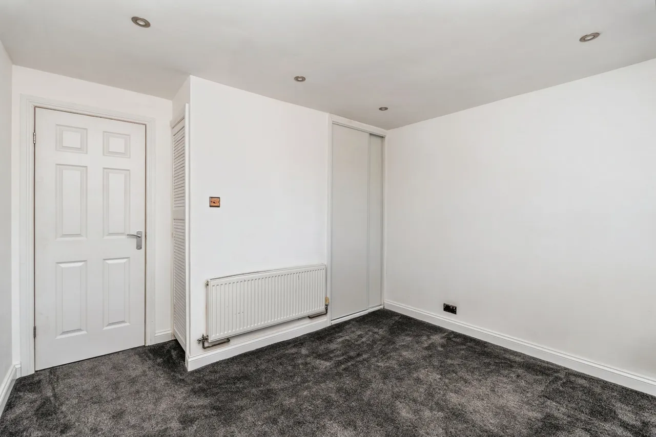 Wellers Close, West Totton, SO40, photo 20