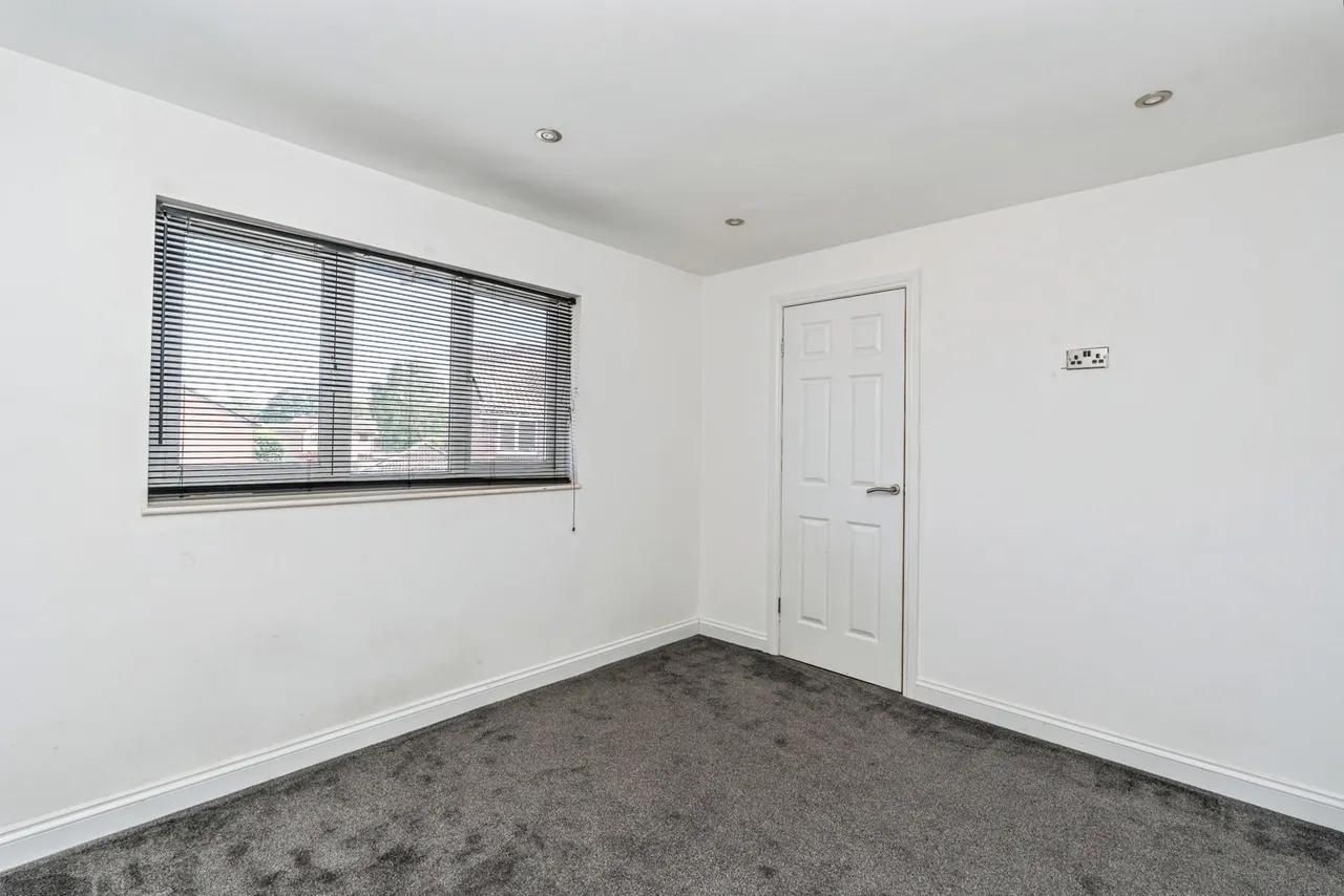 Wellers Close, West Totton, SO40, photo 15