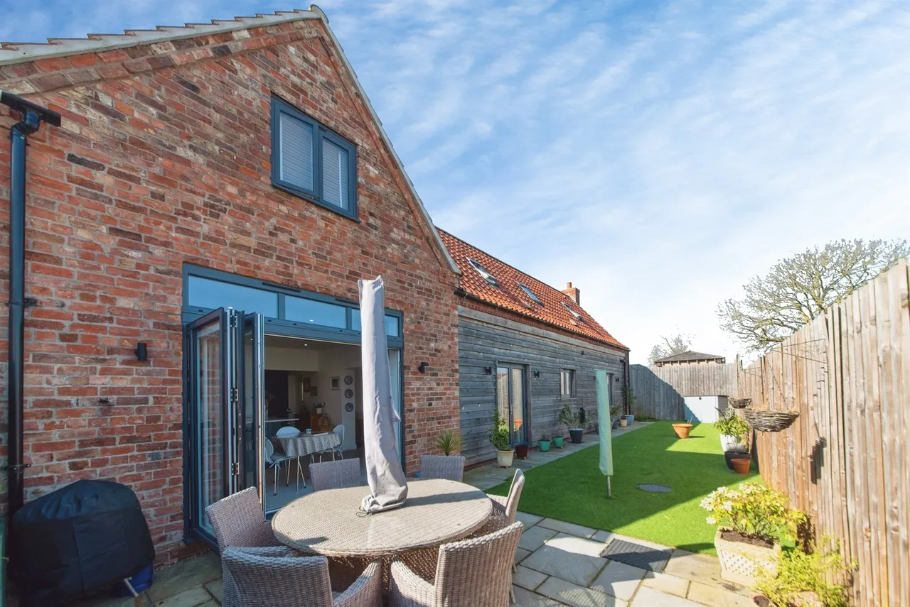 Sleaford, NG34, photo 19