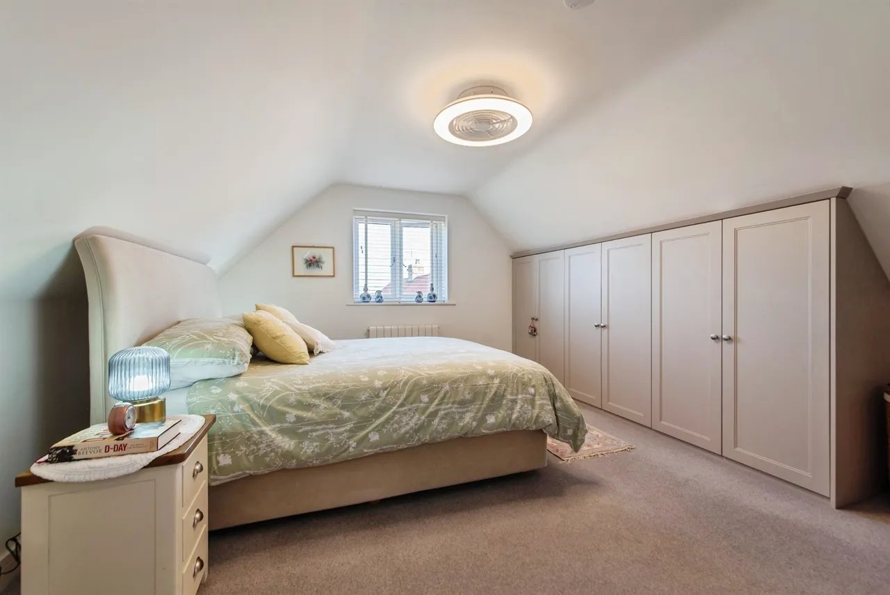 Sleaford, NG34, photo 9