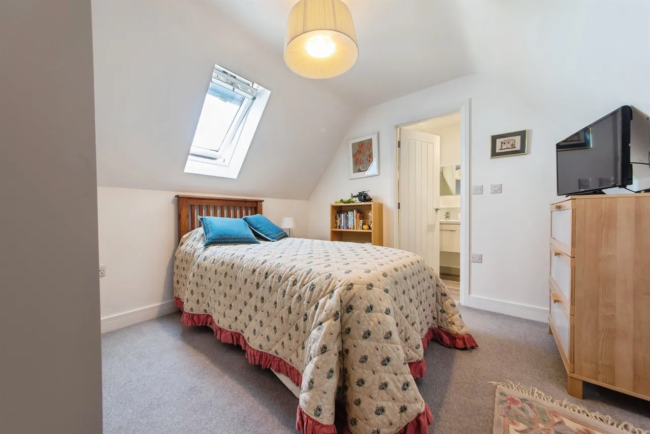 Sleaford, NG34, photo 13