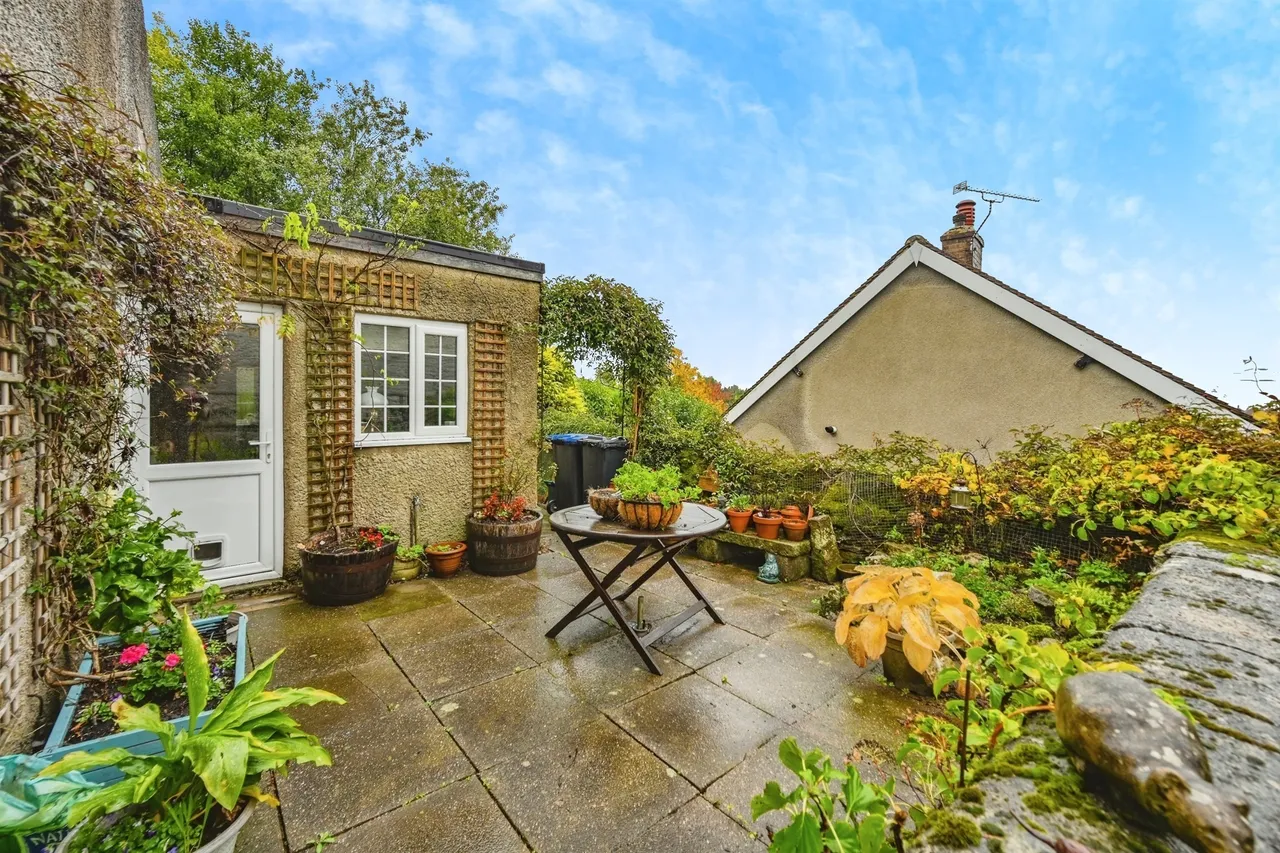 2 bed house for sale, Water Lane, Middleton, DE4