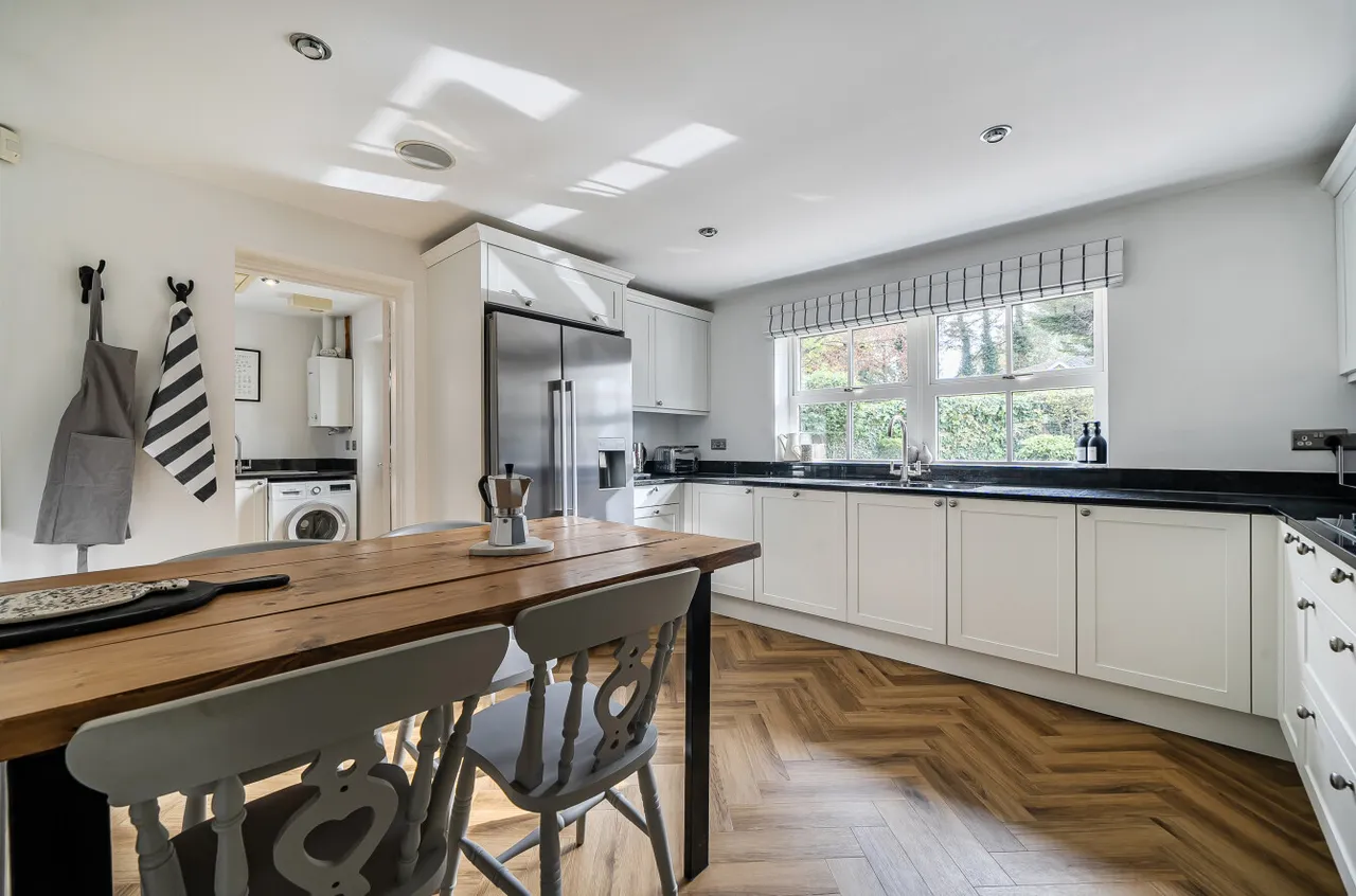 Attwood Drive, Arborfield, RG2, photo 2