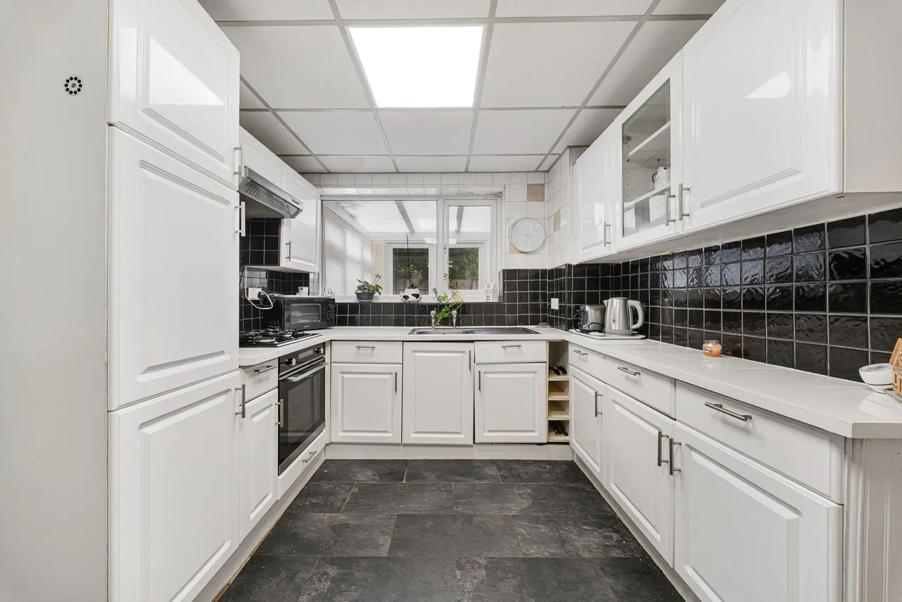 Oakfield Drive, Widnes, Widnes, WA8 8RG, photo 3