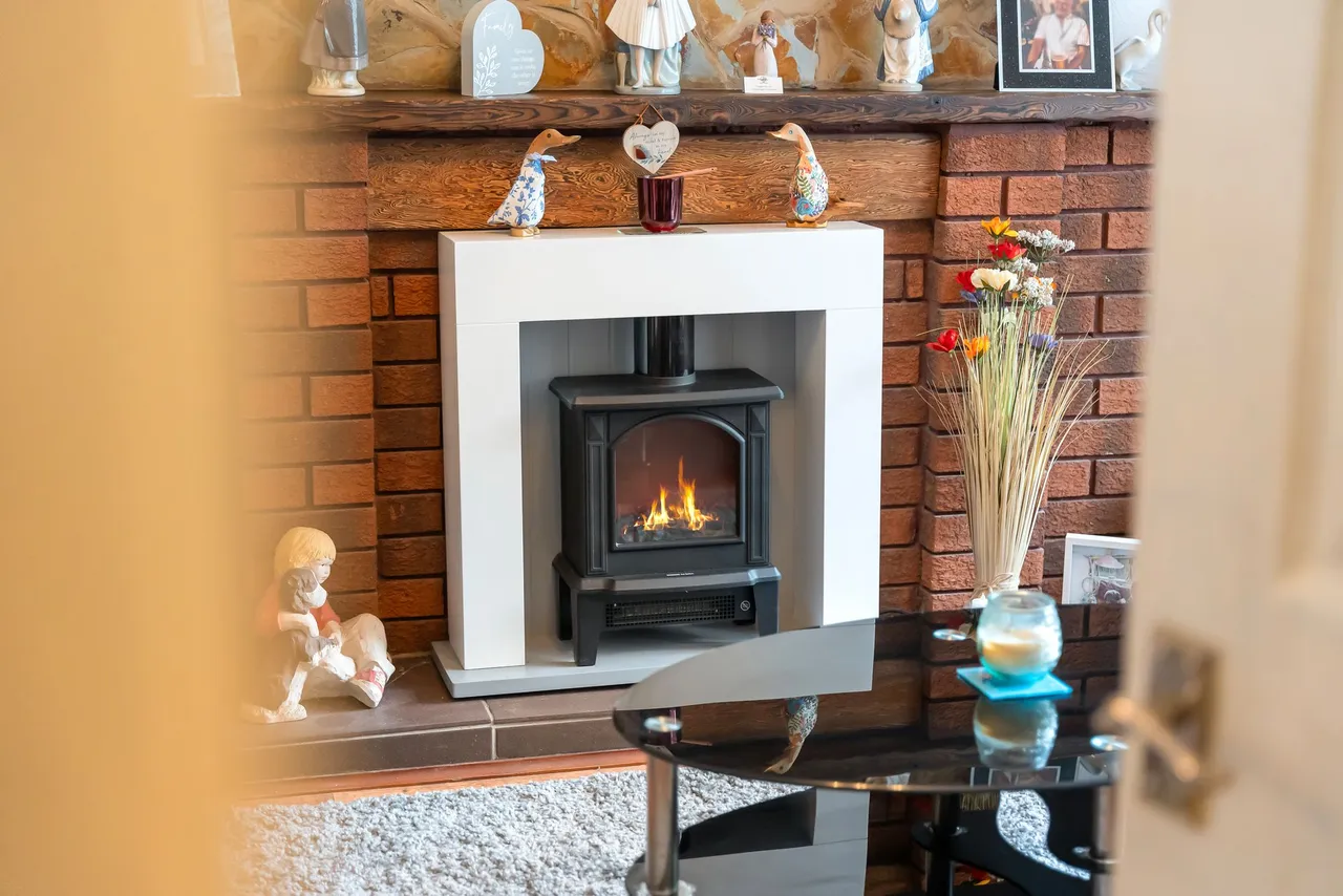 Oakfield Drive, Widnes, Widnes, WA8 8RG, photo 10