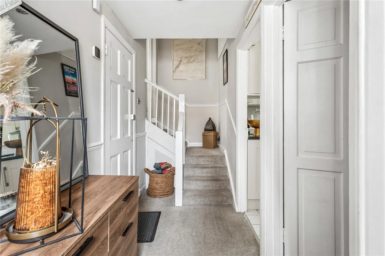 Longley Road, London, SW17, photo 9