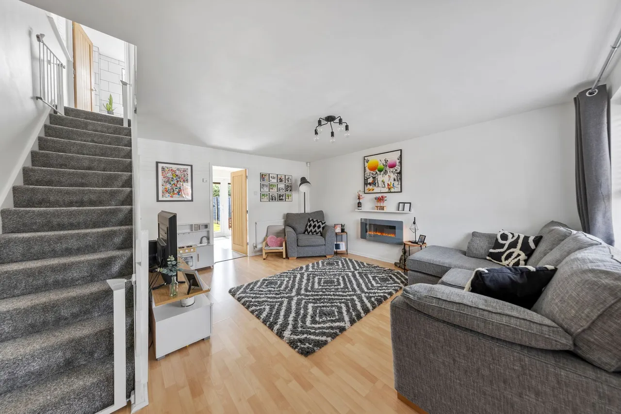 Oban Grove, Fearnhead, Warrington, Warrington, WA2 0TG, photo 5