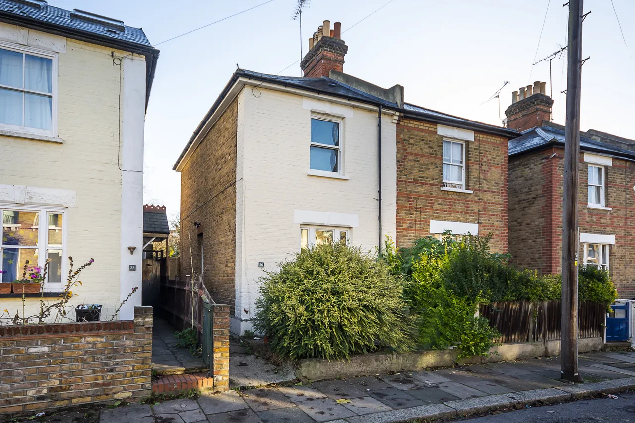2 bed house to rent — Haliburton Road, Twickenham, TW1