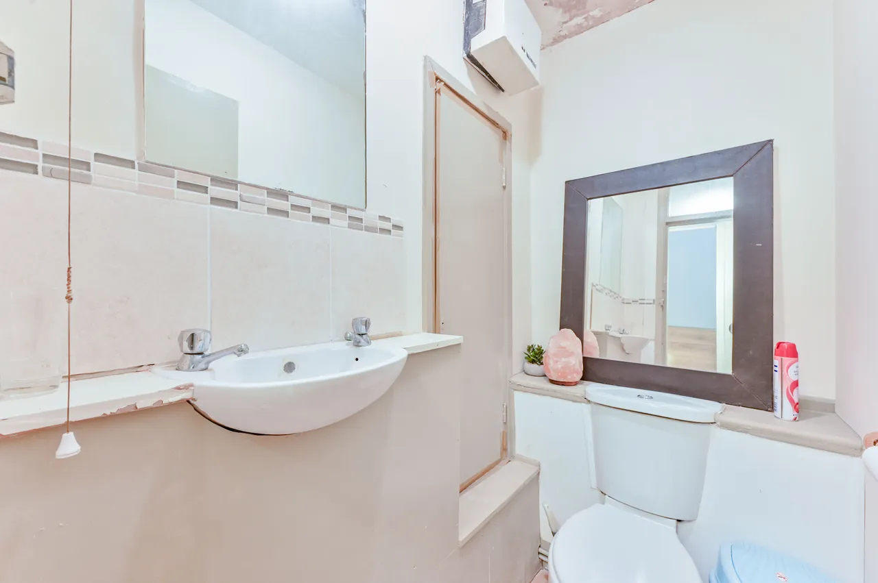 8 Longhurst House, 4 Bruckner Street, London, photo 8