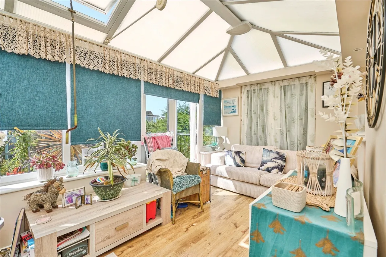 Greenlands Road, East Cowes, PO32, photo 6