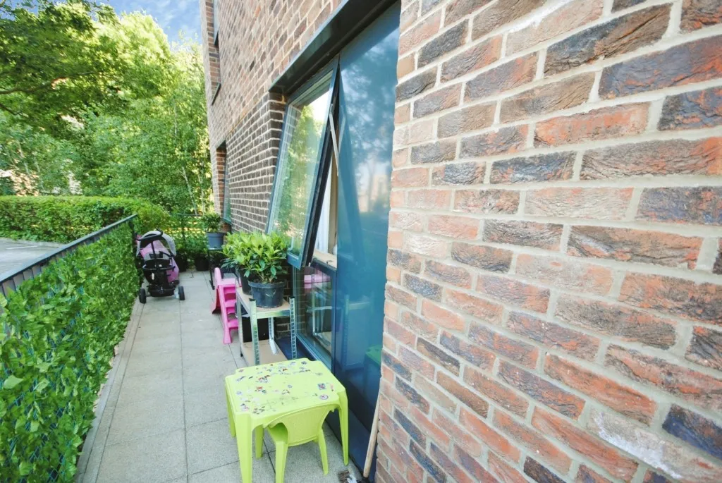 Riverwell Close, Watford, photo 8