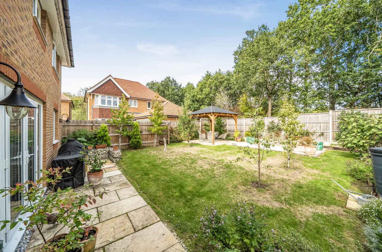 Bramley Grove, Tenterden, TN30, photo 11