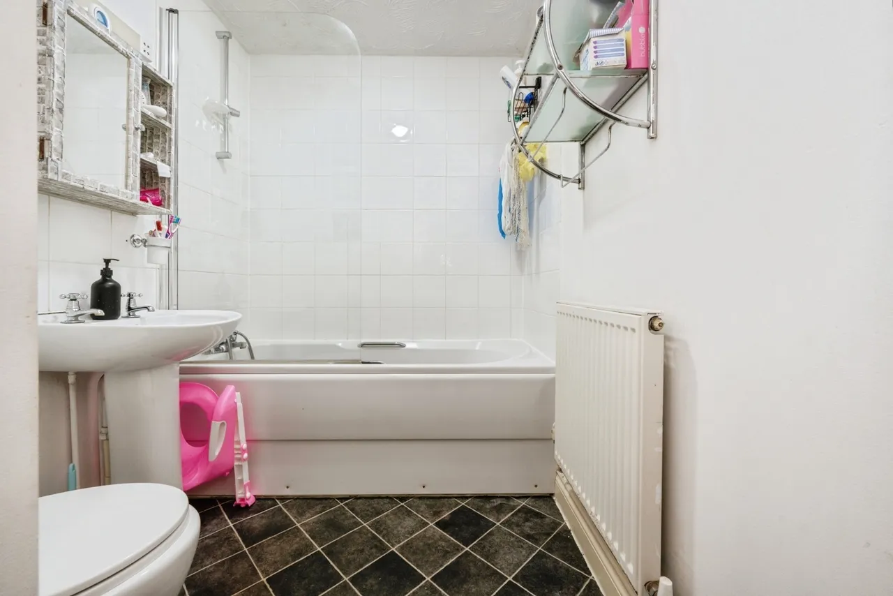 Dorsey Drive, Bedford, Bedfordshire, MK42, photo 7