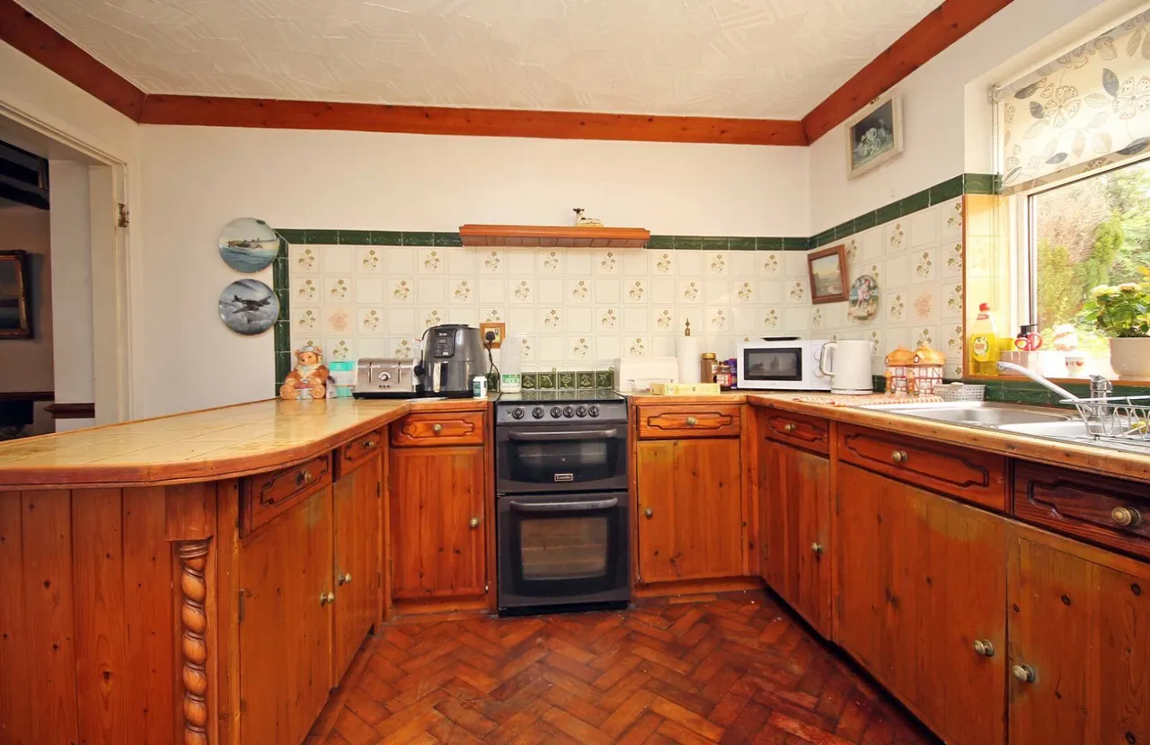Ffordd Caergybi, Llanfairpwll, photo 12